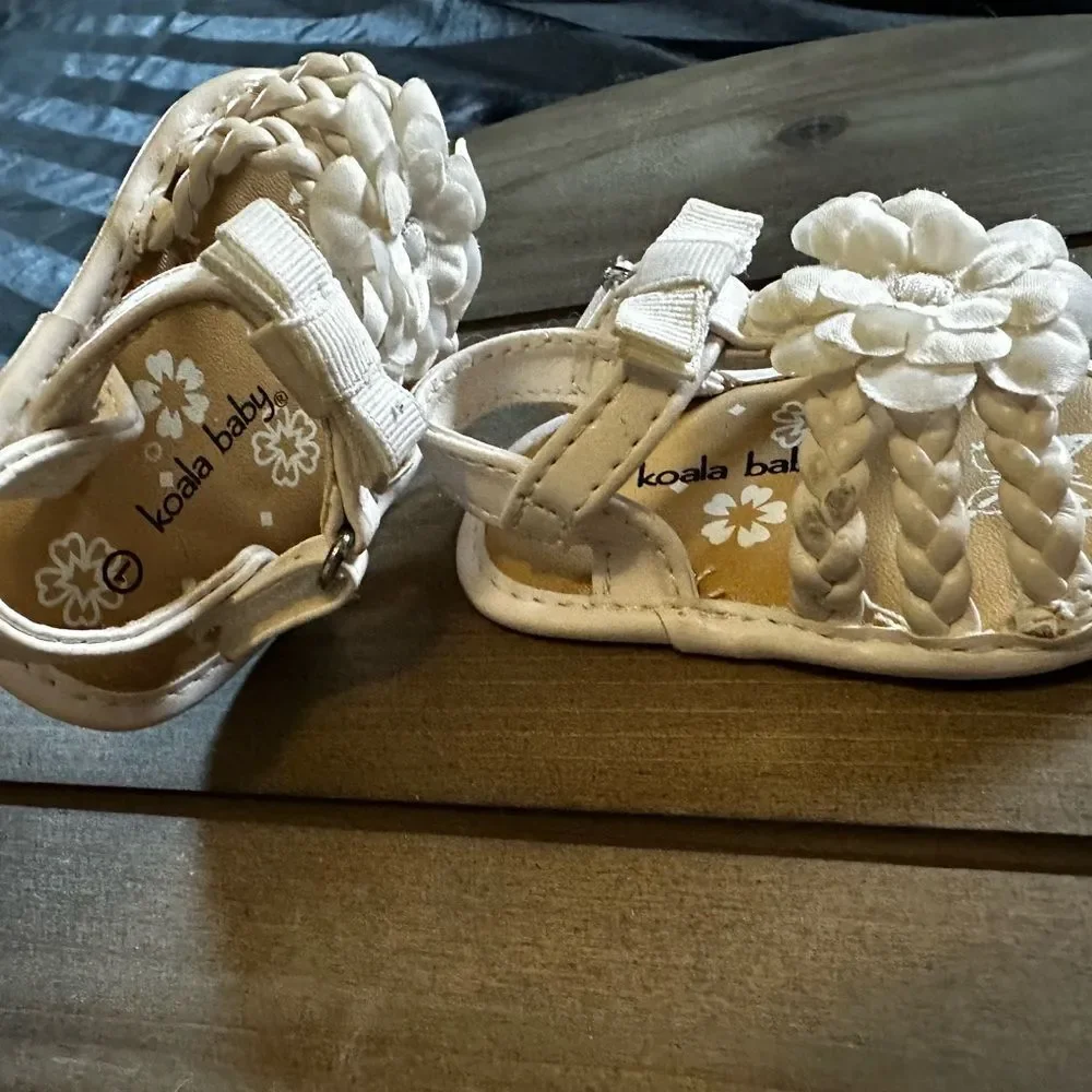 Koala Baby White Floral Infant Sandals Size 1 | Baby Girls Summer Sandals